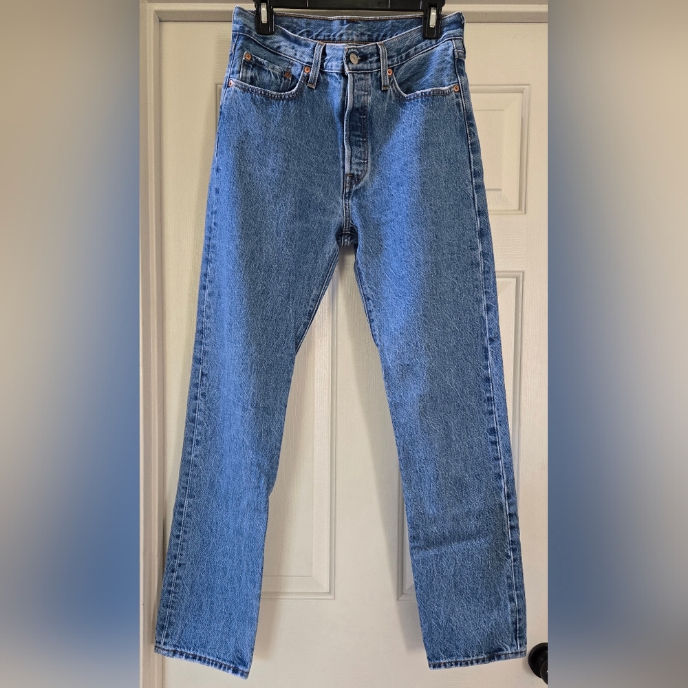 Classic 501 Button Fly Jeans Excellent Condition 100% Cotton 28/32